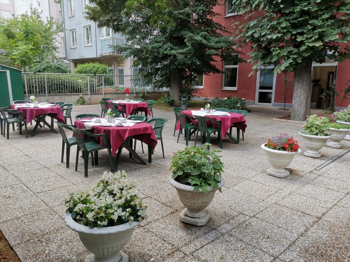 Garten- Und Kunsthotel Gabriel City Вена Экстерьер фото