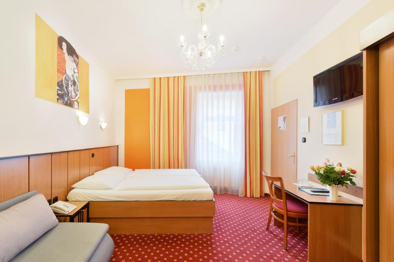 Garten- Und Kunsthotel Gabriel City Вена Экстерьер фото