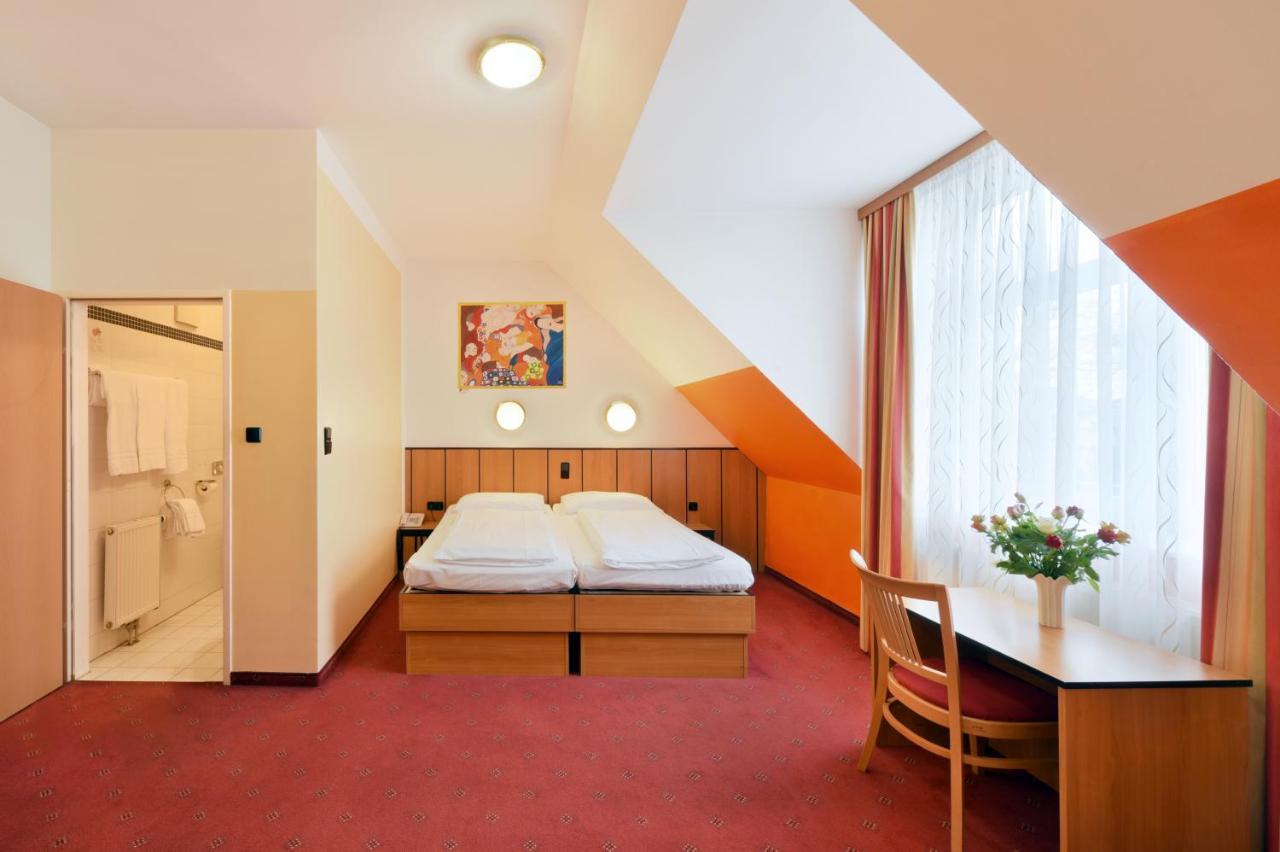 Garten- Und Kunsthotel Gabriel City Вена Экстерьер фото