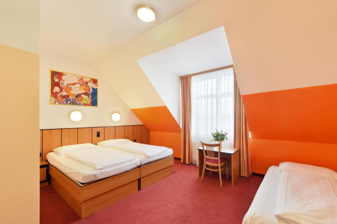 Garten- Und Kunsthotel Gabriel City Вена Экстерьер фото