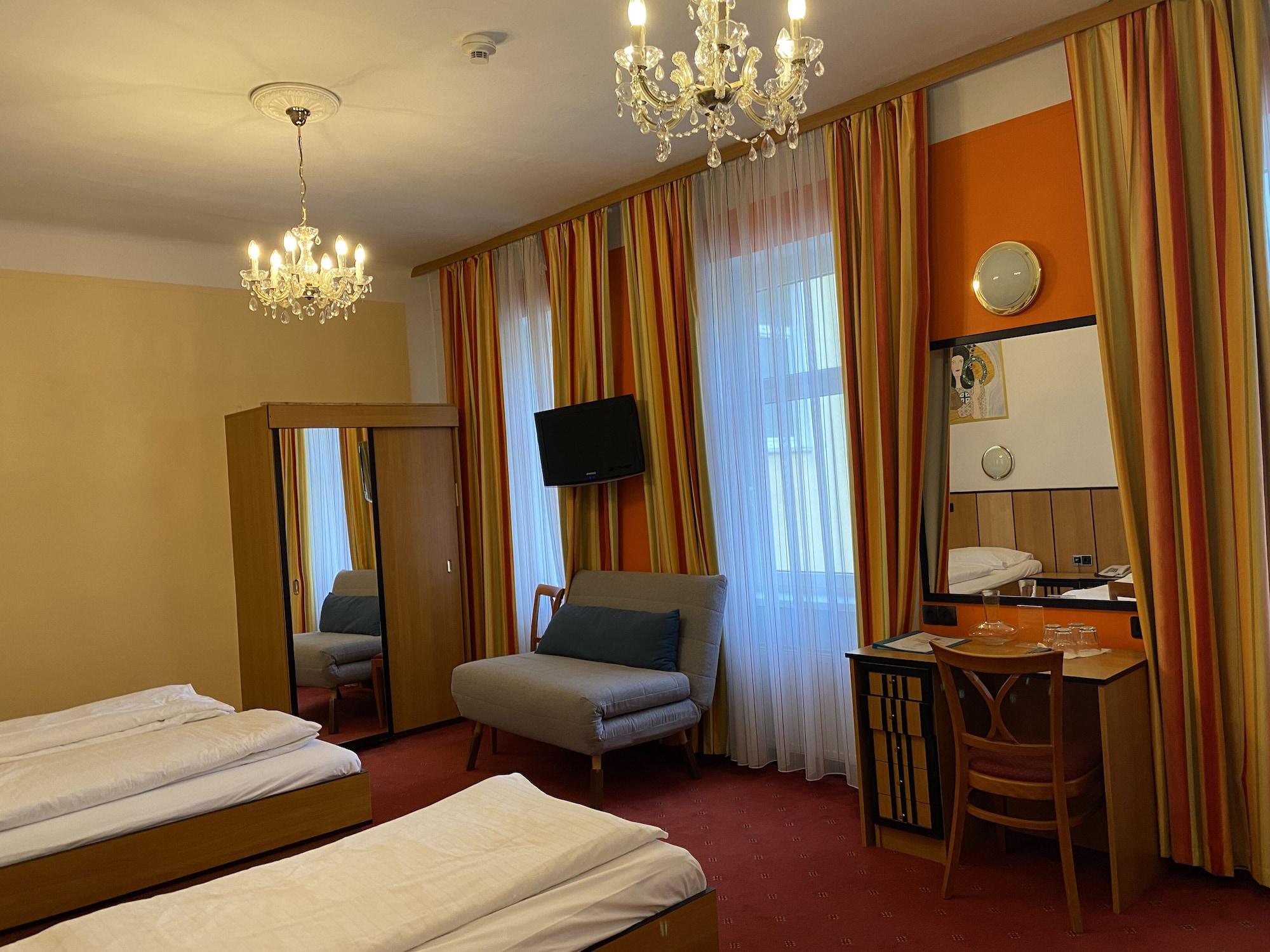 Garten- Und Kunsthotel Gabriel City Вена Экстерьер фото