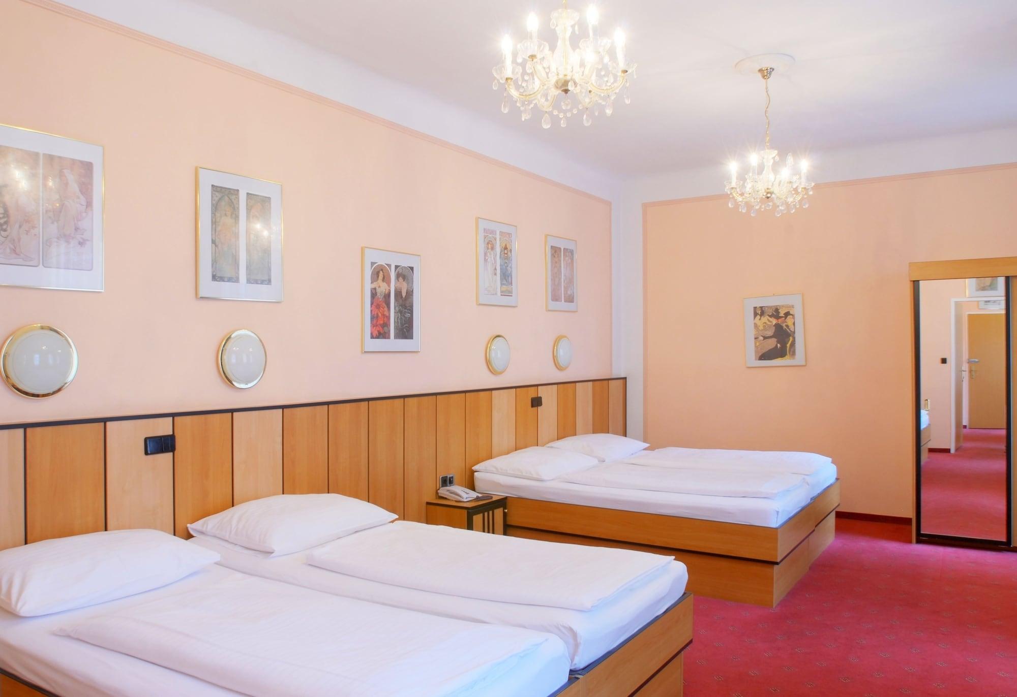Garten- Und Kunsthotel Gabriel City Вена Экстерьер фото