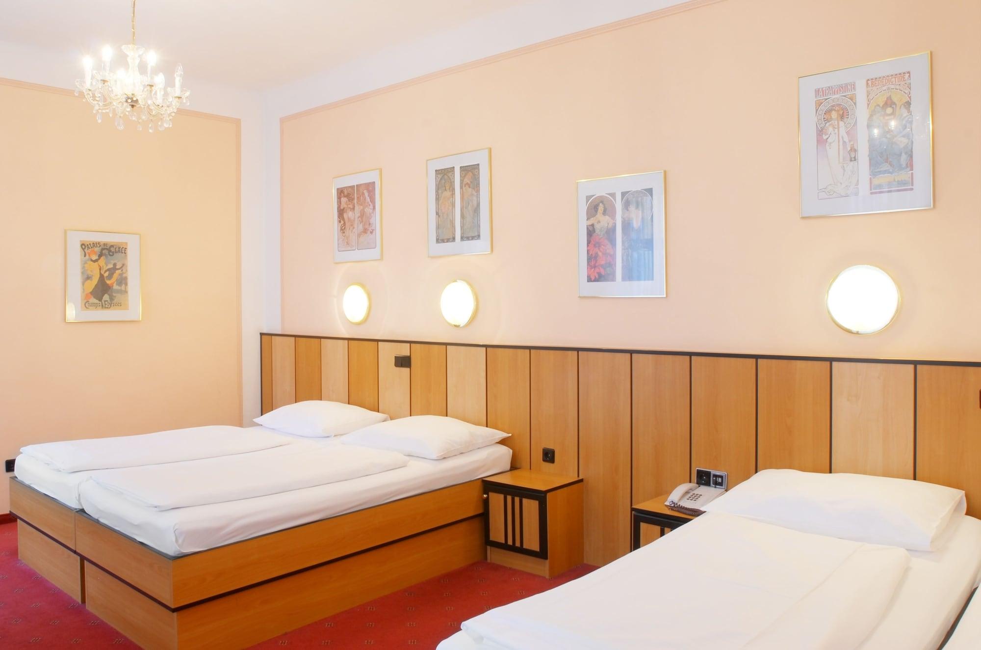 Garten- Und Kunsthotel Gabriel City Вена Экстерьер фото