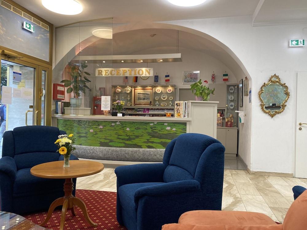 Garten- Und Kunsthotel Gabriel City Вена Экстерьер фото