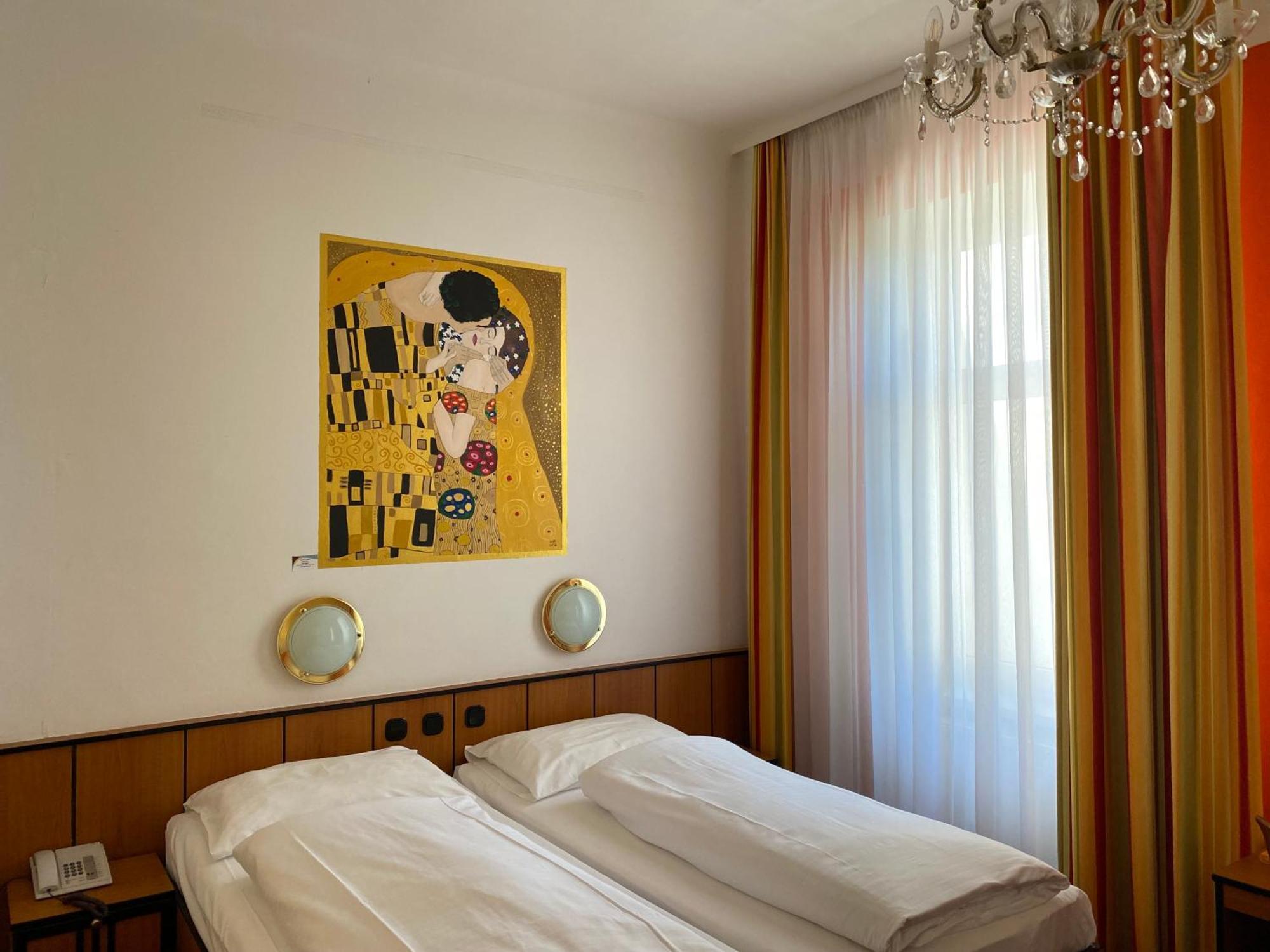 Garten- Und Kunsthotel Gabriel City Вена Экстерьер фото